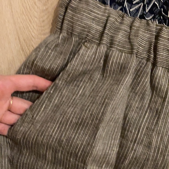 Bridge and Burn clam digger linen pants - Picture 4 of 6